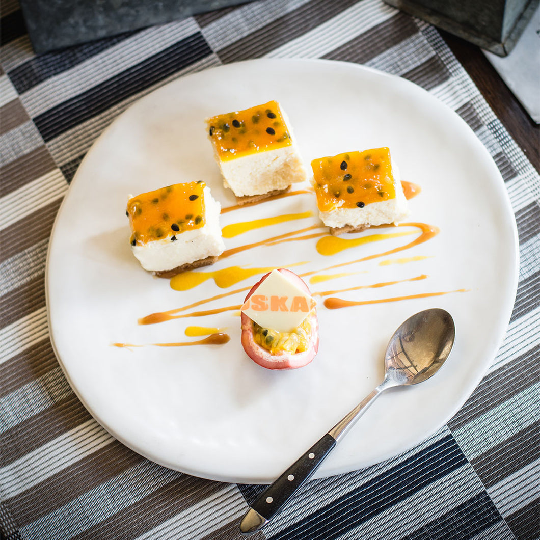 PASSION FRUIT & WHITE CHOCOLATE CHEESCAKE